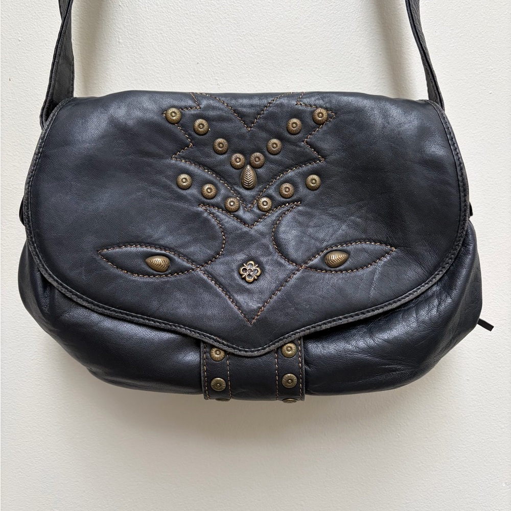 Elegant Black Leather Shoulder Bag